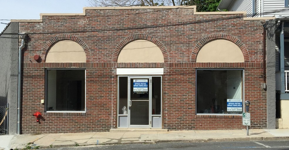 126 Library Ln, Mamaroneck, NY for sale - Primary Photo - Image 1 of 1