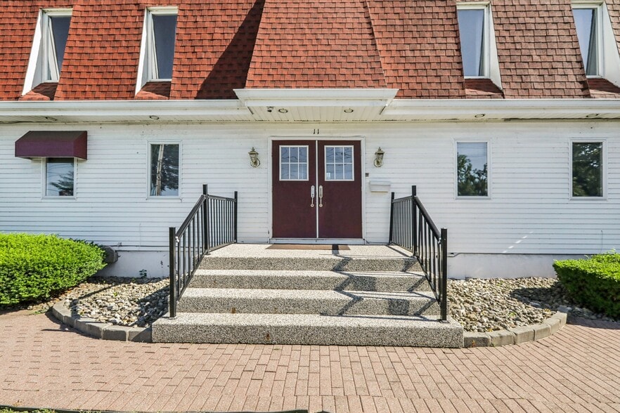 11 Ramapo Rd, Garnerville, NY for sale - Building Photo - Image 2 of 24