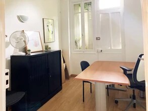 Office in Beauvais for lease Interior Photo- Image 2 of 4