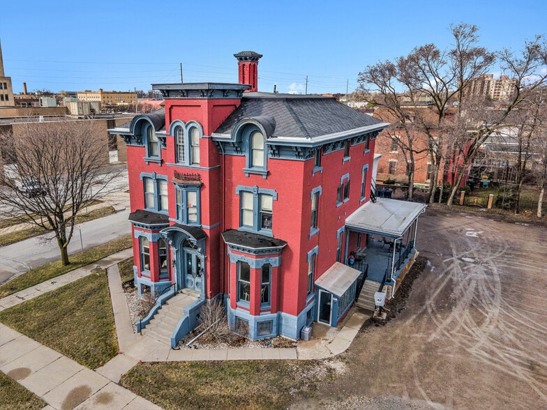 701 Center Ave, Bay City, MI for sale - Building Photo - Image 2 of 53