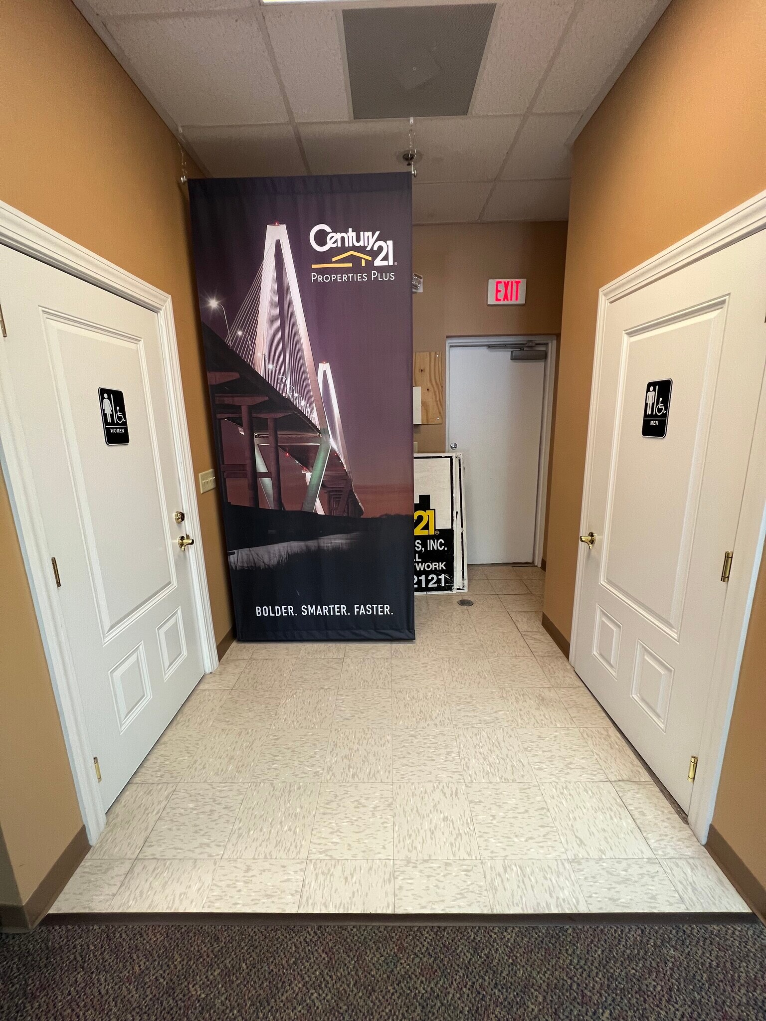 2000 Sam Rittenberg Blvd, Charleston, SC 29407 Harrell Square