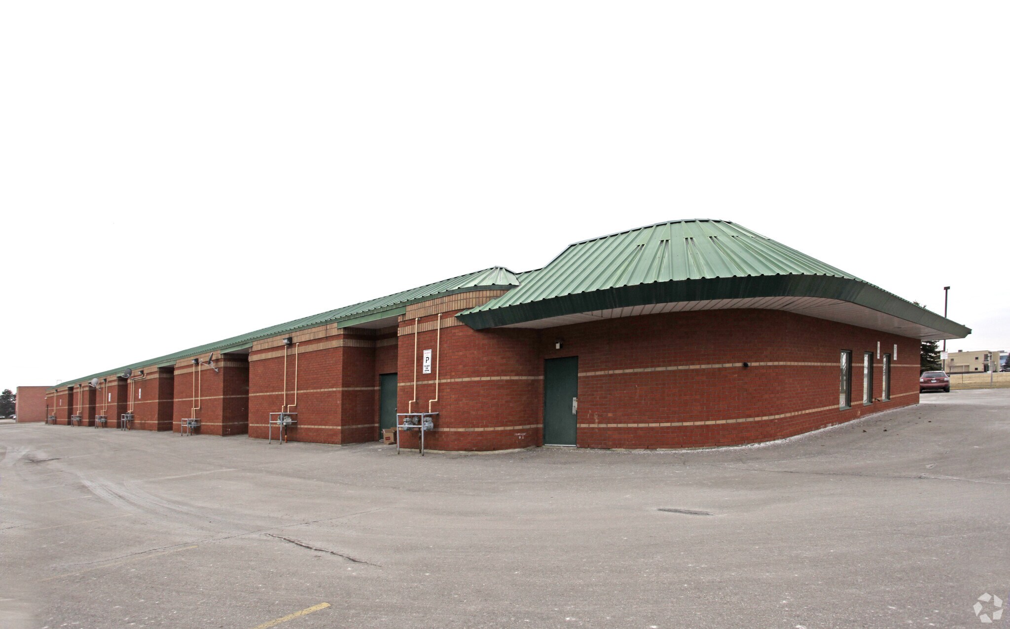 21 Roysun Rd, Vaughan, ON for lease Building Photo- Image 1 of 5