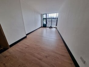 181 London Rd N, Lowestoft for lease Interior Photo- Image 1 of 4