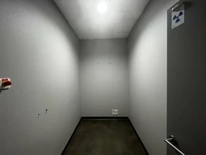 15-17 Rue Masaryk, Lyon for lease Interior Photo- Image 2 of 7