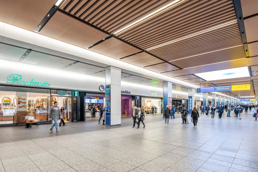 PENN STATION, New York, NY for lease - Interior Photo - Image 1 of 5