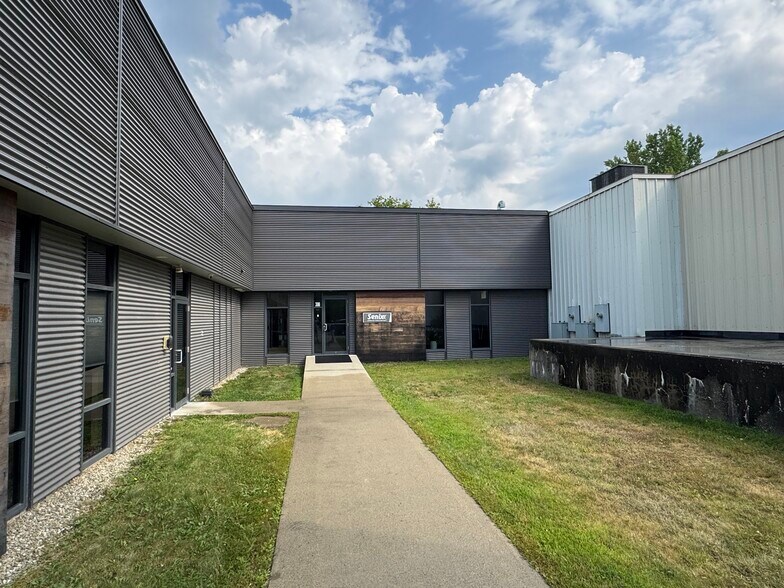 10516 US Route 116, Hinesburg, VT for lease - Building Photo - Image 1 of 19