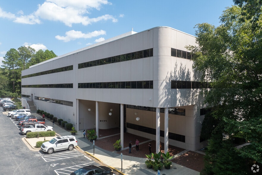 5171 Glenwood Ave, Raleigh, NC for lease - Primary Photo - Image 1 of 31