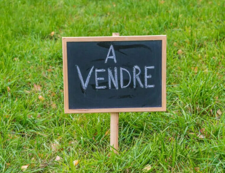 Land in Saint-Cyr-sur-Loire for sale - Building Photo - Image 1 of 5