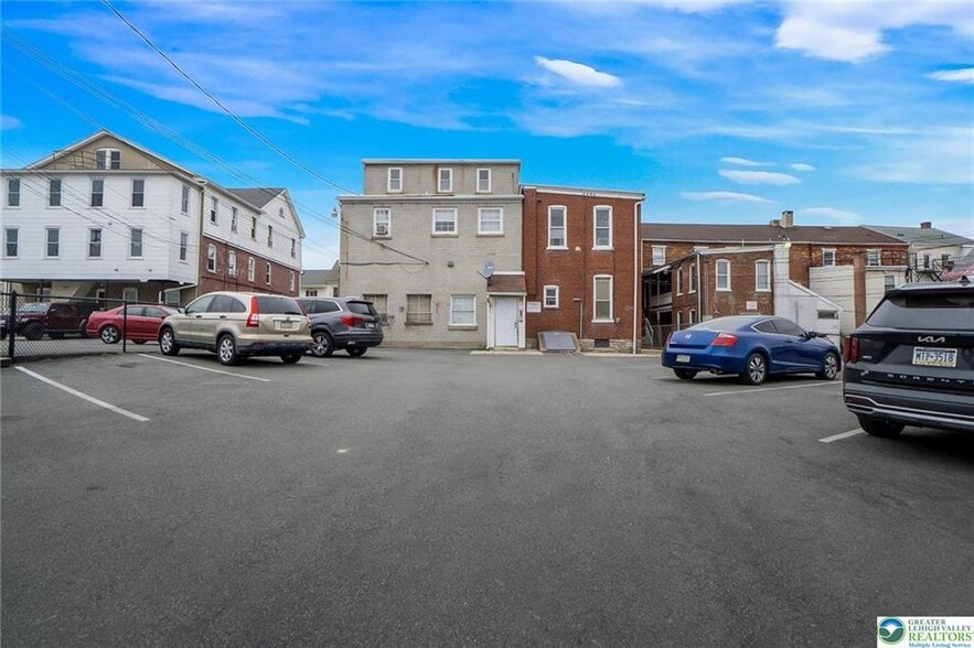 164-168 W Main St, Kutztown, PA for sale - Building Photo - Image 3 of 3