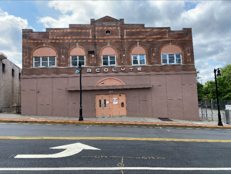 100 Passaic St, Garfield, NJ for sale - Building Photo - Image 1 of 1