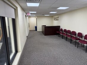 102 Norcross Ave, Metuchen, NJ for lease Interior Photo- Image 2 of 3