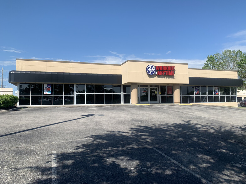 1133-1135 Oak Ridge Tpke, Oak Ridge, TN for lease - Building Photo - Image 1 of 4