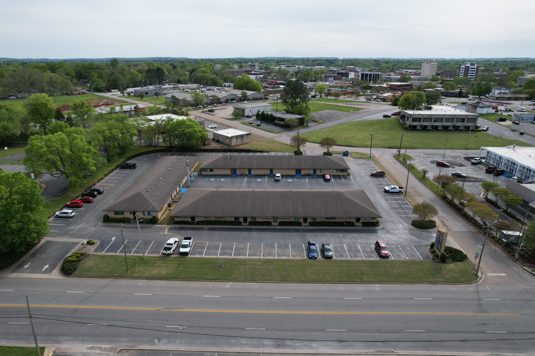 801 NE Church St, Decatur, AL for lease Building Photo- Image 1 of 6
