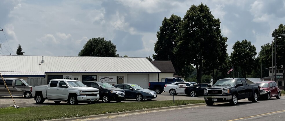 10 E Veterans Memorial Hwy, Kasson, MN for lease - Building Photo - Image 3 of 19