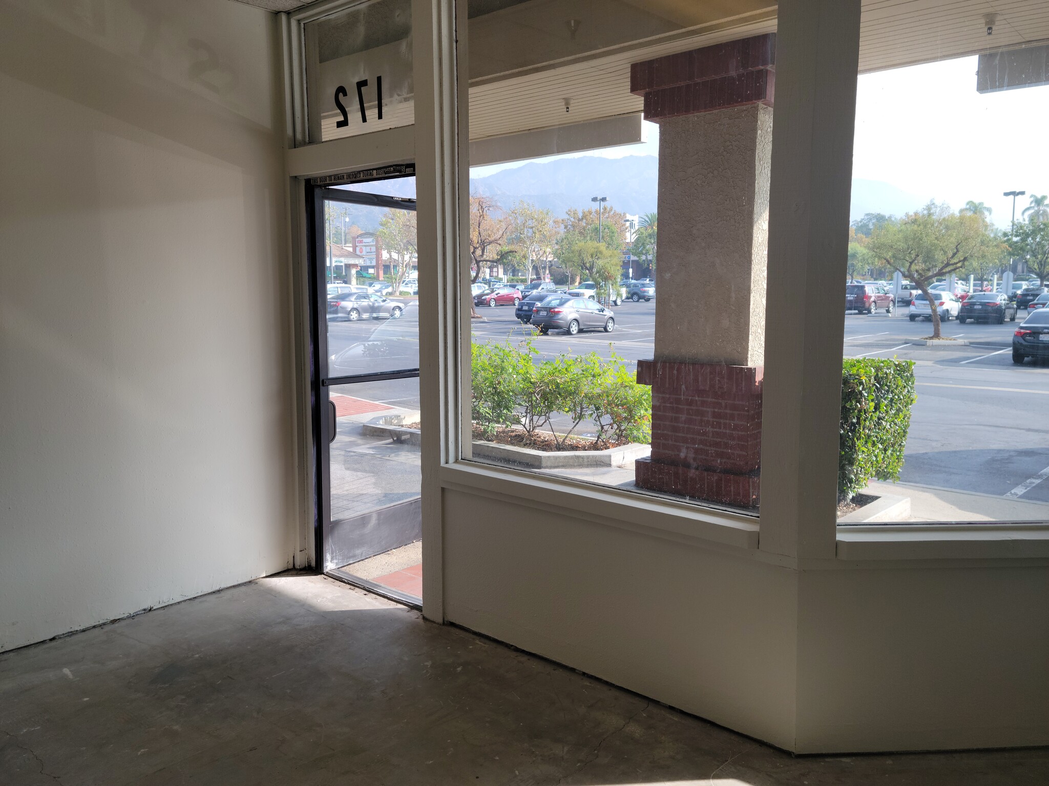 102-190 W Foothill Blvd, Monrovia, CA for lease Building Photo- Image 1 of 23