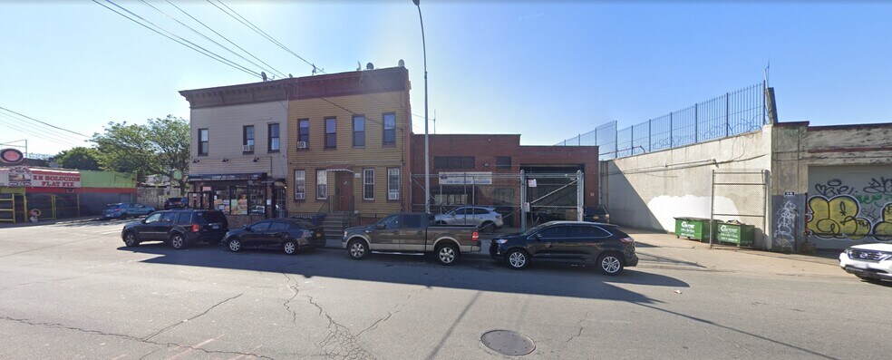 5216 Flushing Ave, Maspeth, NY for sale - Primary Photo - Image 1 of 1