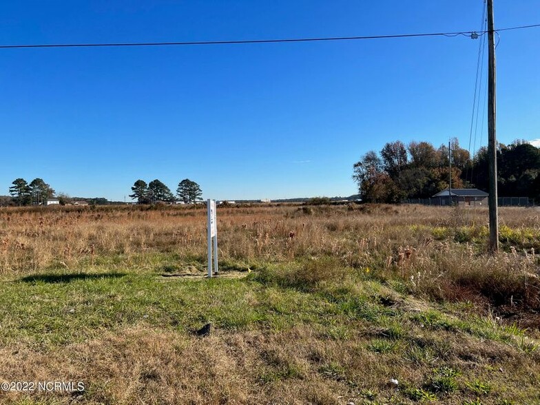 US 264 W, Washington, NC for sale - Building Photo - Image 2 of 7