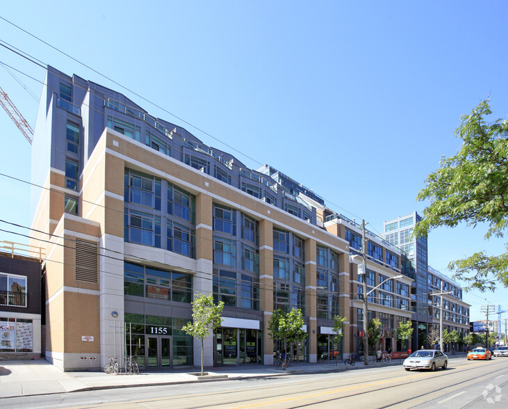 1155-1187 Queen St W, Toronto, ON for lease - Primary Photo - Image 1 of 13