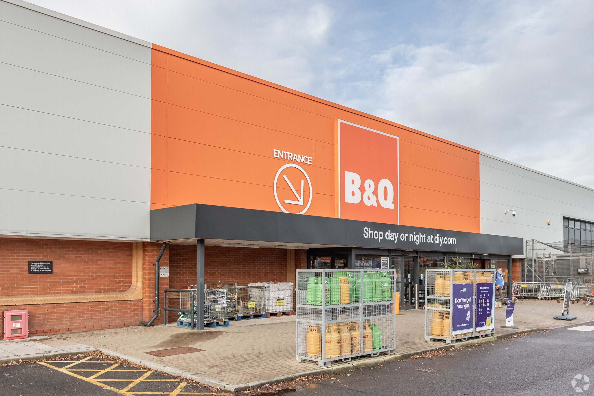 Station Rd, Yate for sale Primary Photo- Image 1 of 1