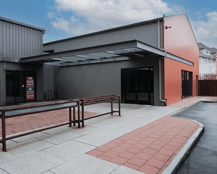 739 Clinton Ave S, Rochester, NY for lease - Building Photo - Image 3 of 14