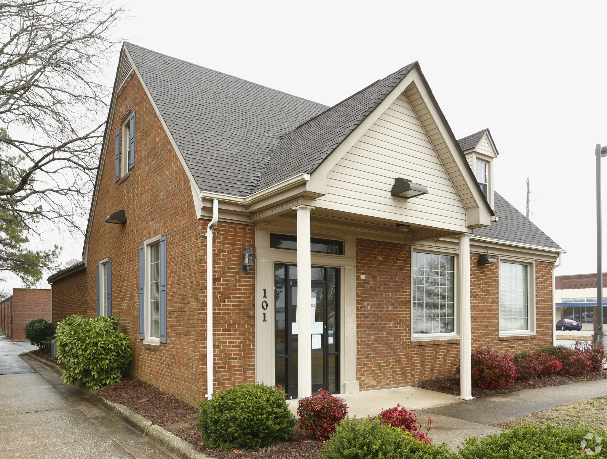 101 N 13th St, Erwin, NC for sale Primary Photo- Image 1 of 1