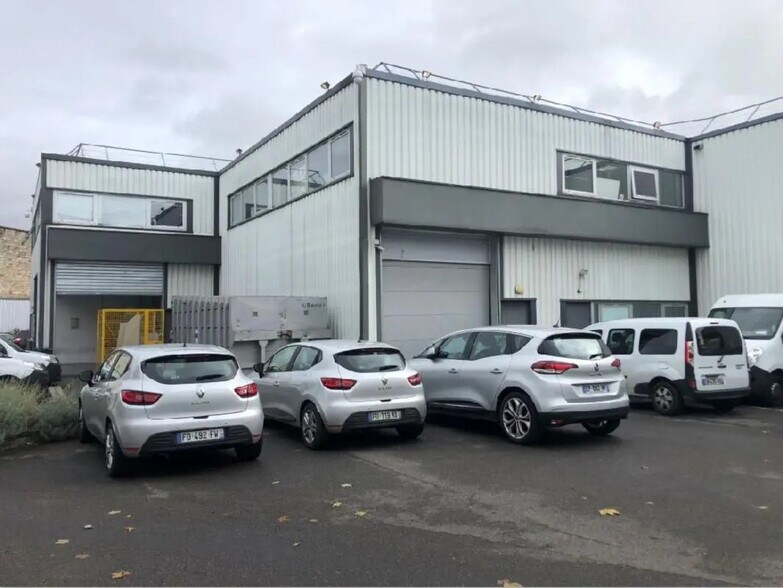 Office in Aubervilliers for lease - Building Photo - Image 2 of 4
