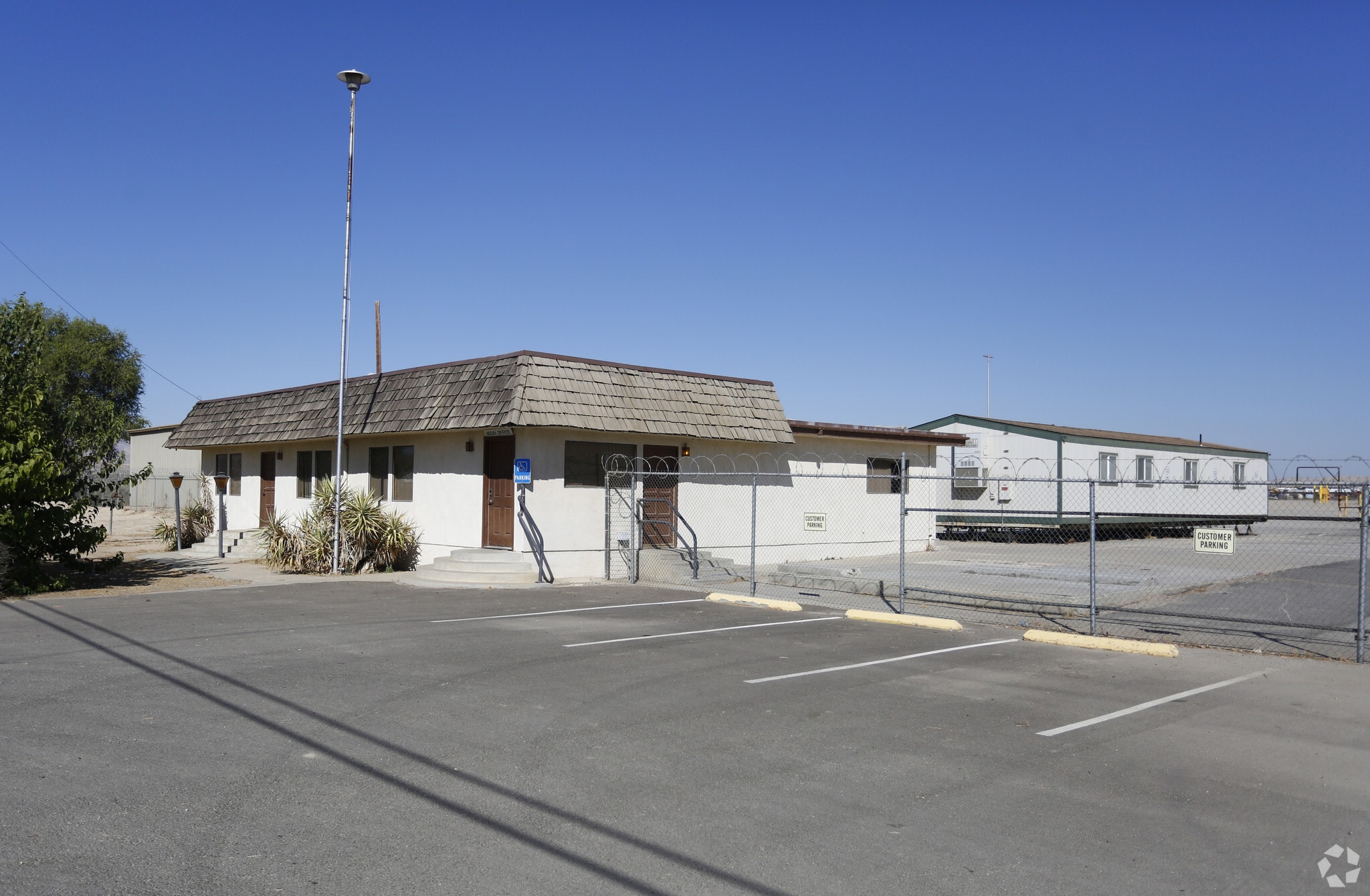 27506 Highway 119, Taft, CA for sale Primary Photo- Image 1 of 1