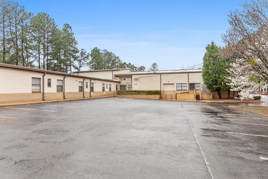 6907 Tara Blvd, Jonesboro, GA for sale - Building Photo - Image 1 of 1