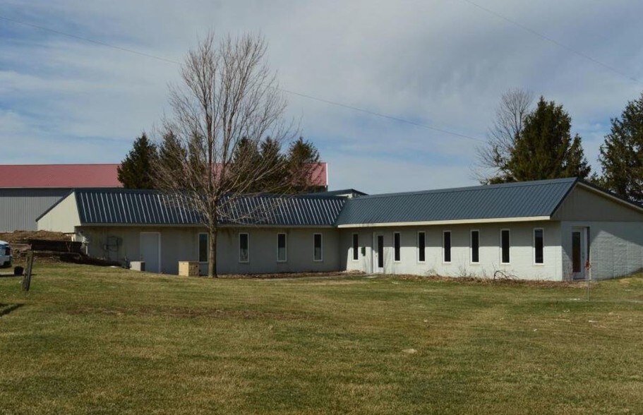20558 State 44 Hwy, Spring Grove, MN 55974