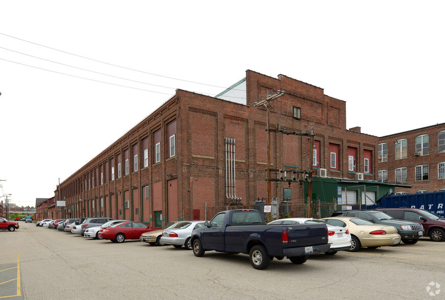 69 Tingley St, Providence, RI for sale - Primary Photo - Image 1 of 1