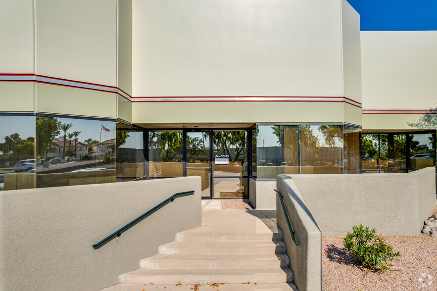 9831 S 51st St, Phoenix, AZ for lease - Building Photo - Image 3 of 11