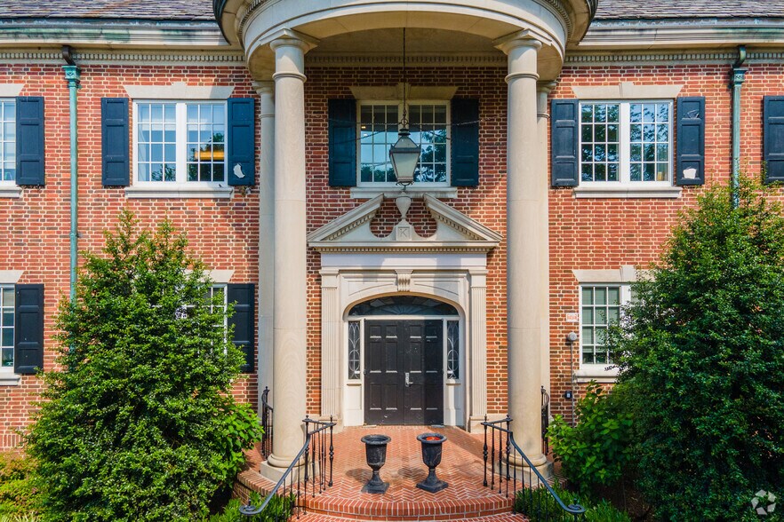 40 Morris Ave, Bryn Mawr, PA 19010 Office for Lease