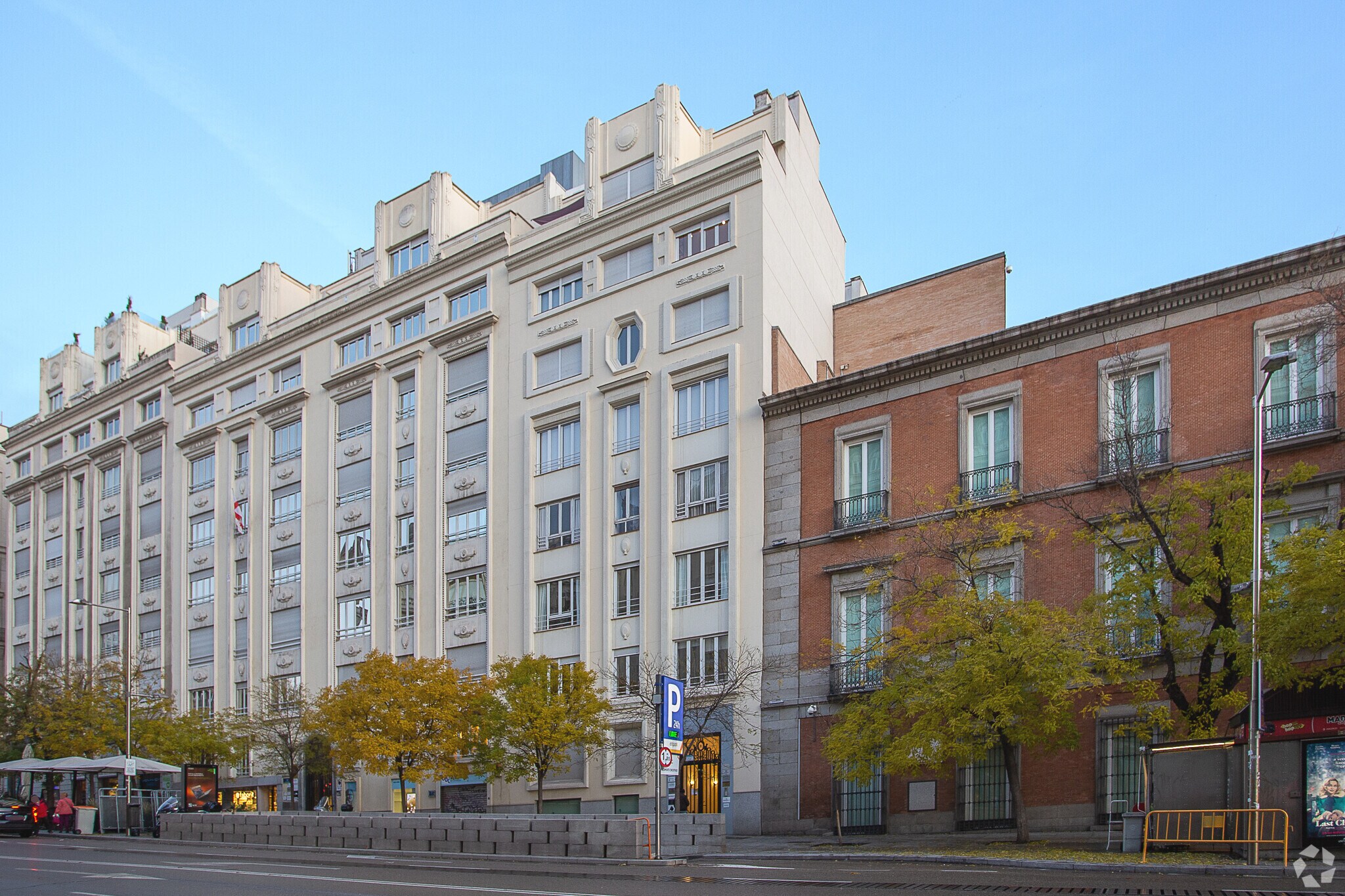 Plaza de las Cortes, 5, Madrid, Madrid for sale Primary Photo- Image 1 of 1