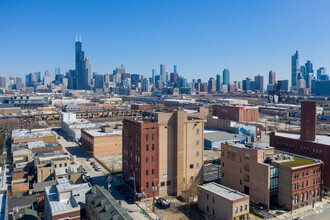 1719 S Clinton St, Chicago, IL - AERIAL  map view