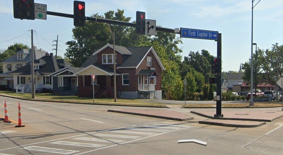 Three Parcels at S. Kingshighway St. portfolio of 3 properties for sale on LoopNet.com - Building Photo - Image 3 of 11