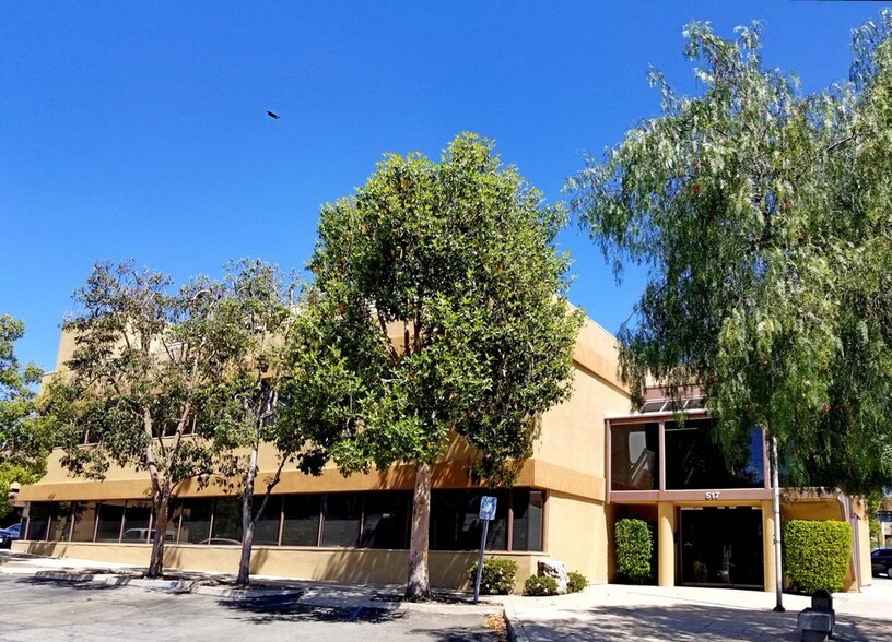 517 N Mountain Ave, Upland, CA for lease - Building Photo - Image 1 of 22