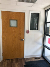 Flinn St, Batavia, IL for lease Interior Photo- Image 2 of 7