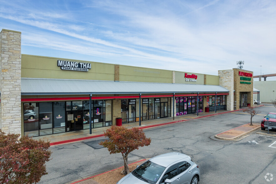 13945 Research Blvd, Austin, TX for lease - Building Photo - Image 1 of 31