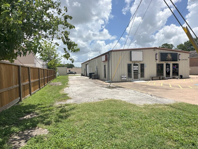2403 Galveston Ave, Pearland, TX for sale - Building Photo - Image 1 of 1