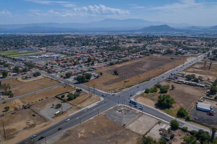 21545 Cajalco Rd, Perris, CA for sale - Building Photo - Image 3 of 5