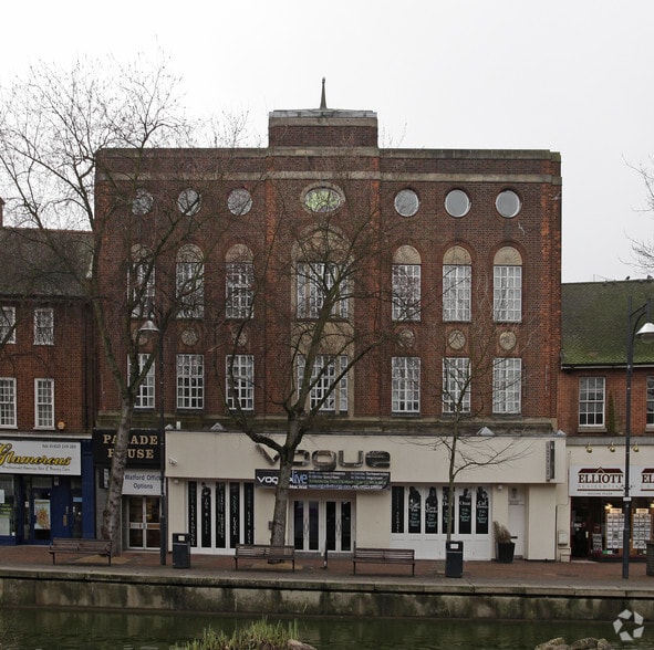 135 The Parade, Watford for sale - Building Photo - Image 1 of 1