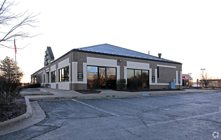 9500 Lackman Rd, Lenexa, KS for sale - Building Photo - Image 2 of 2