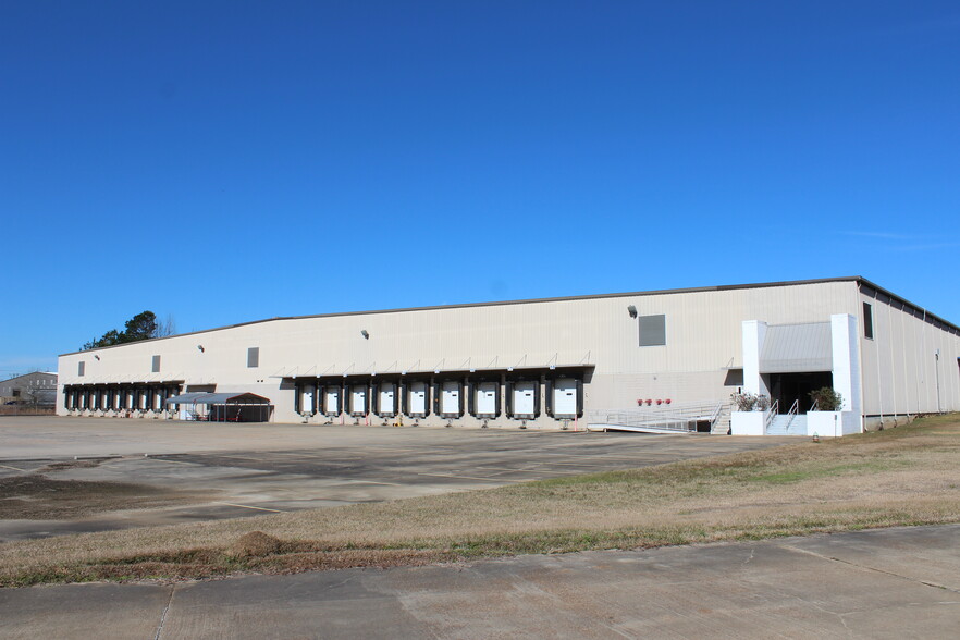 195 Industrial Blvd, Madison, MS for lease - Building Photo - Image 1 of 9