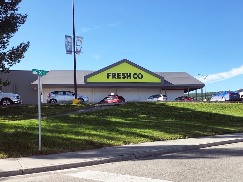 535 Cariboo Hwy, 100 Mile House, BC for sale - Building Photo - Image 2 of 13