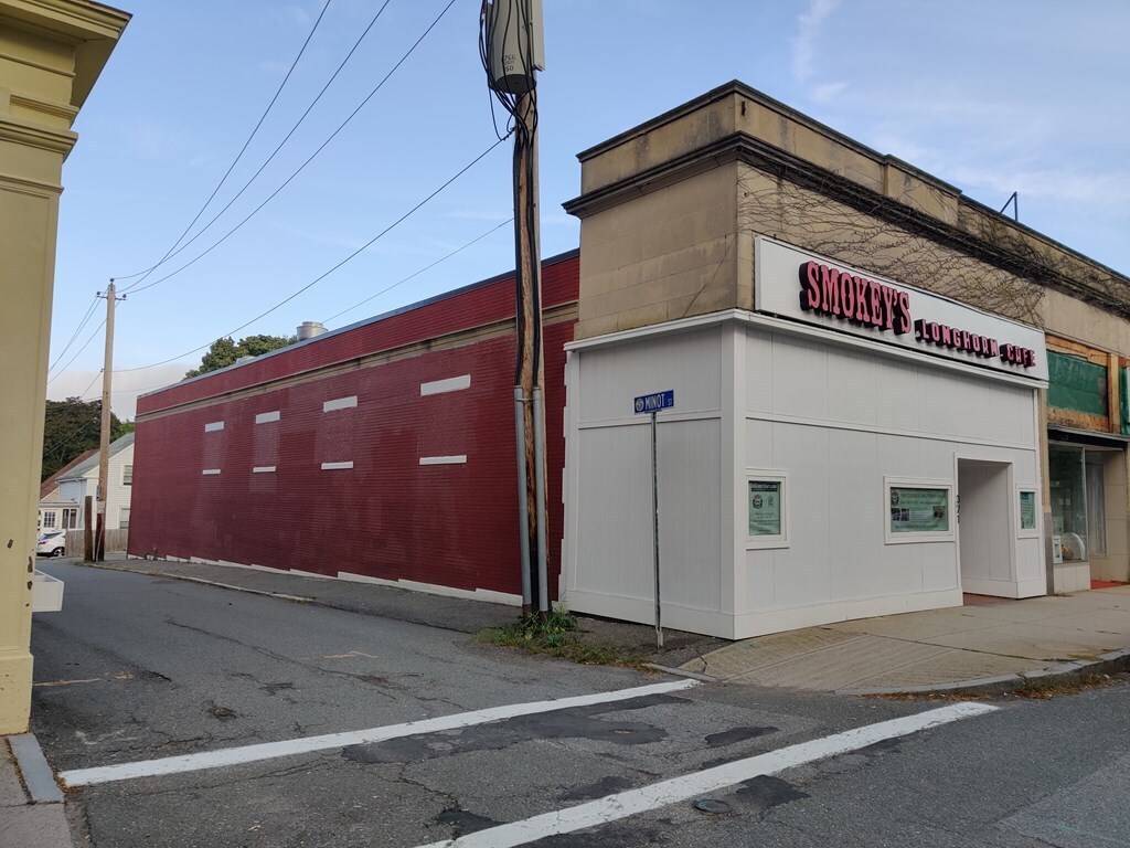 371 Main St, Stoneham, MA for sale Primary Photo- Image 1 of 2
