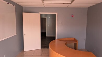 4531 Ayers St, Corpus Christi, TX for lease Interior Photo- Image 2 of 4