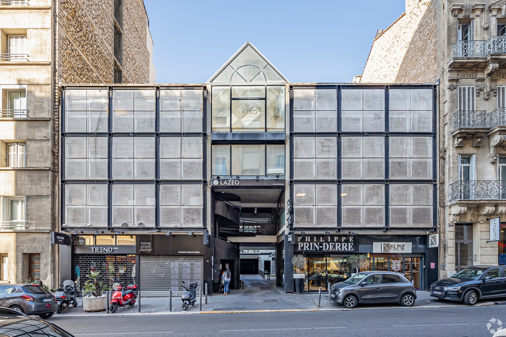 Office in Marseille for lease Primary Photo- Image 1 of 9