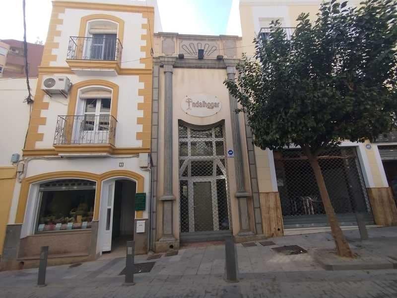 Calle Diego Caparrós, Vera, Almería for sale Building Photo- Image 1 of 22