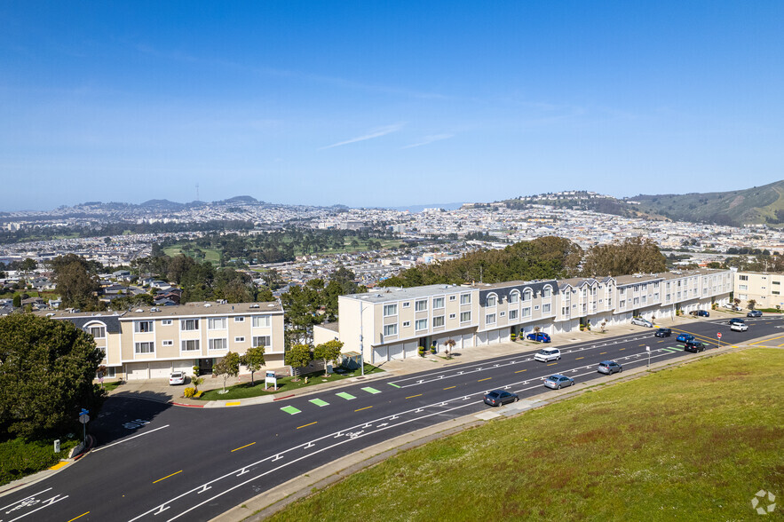 26 Terrace View Ct, Daly City, CA for sale - Building Photo - Image 2 of 34