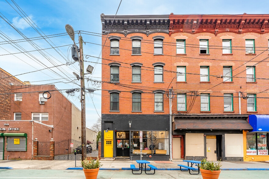 363 Grove St, Jersey City, NJ for sale - Building Photo - Image 2 of 13